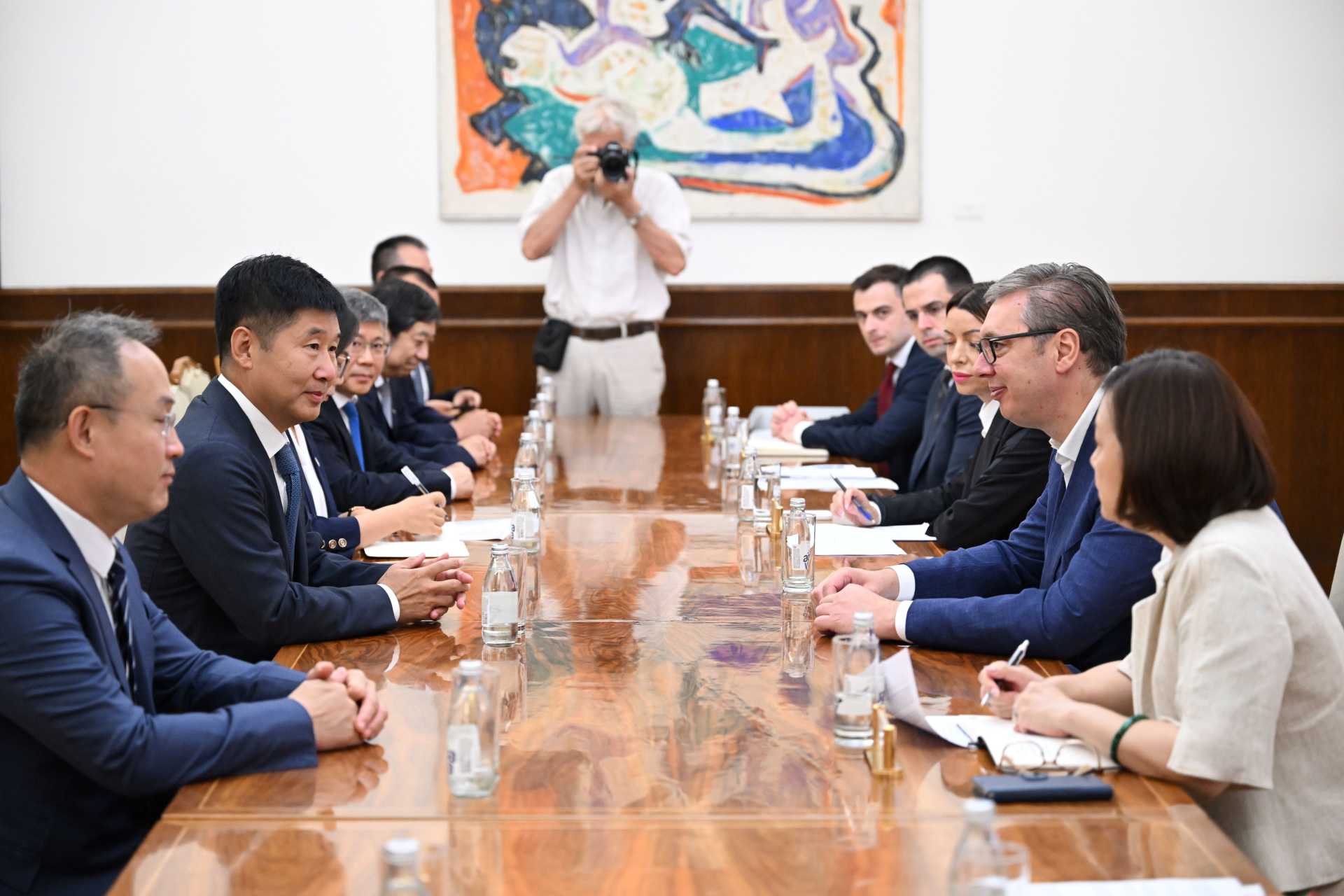 thumbnail.5efe9499-2c03-4930-a8c7-3ef7ceba7a191753675916344